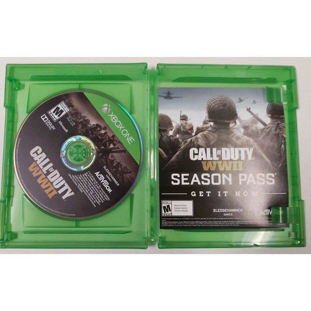 Xbox One Game Bundle: Call of Duty WW2 & Tom Clancy’s Rainbow Six Siege Lot